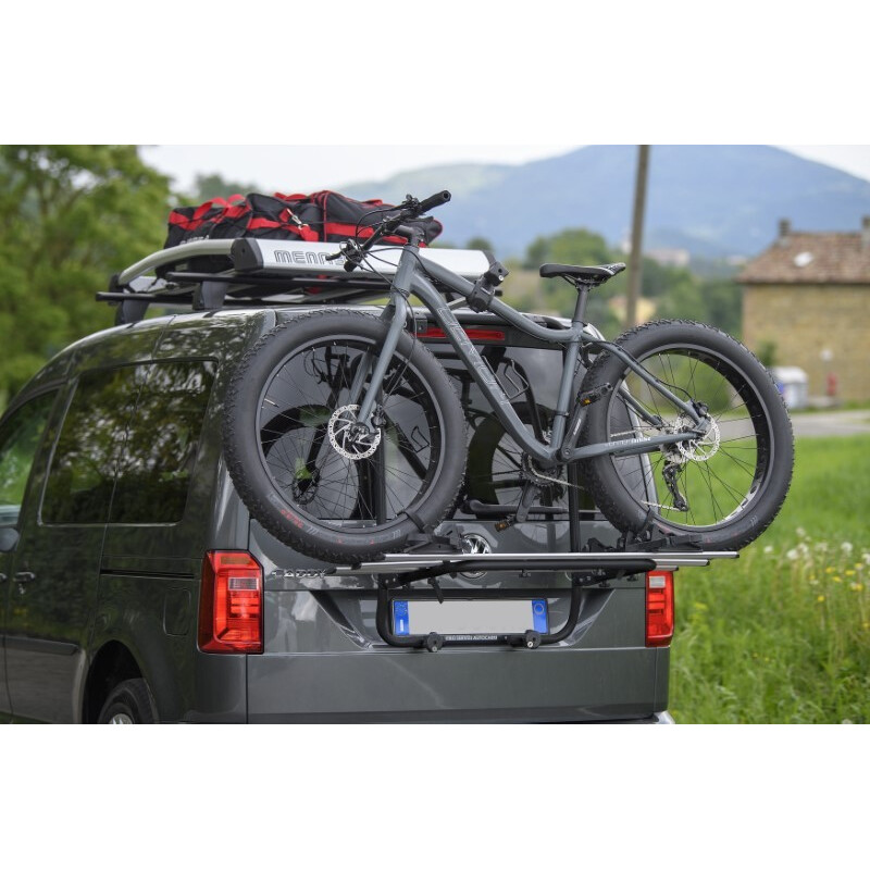 MENABO' Portabici posteriore MENABO' Shadow T5 nero