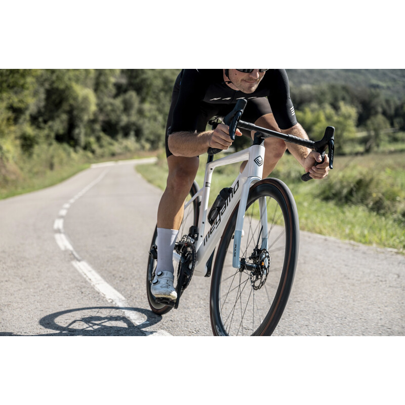 Megamo Bici da corsa MEGAMO PULSE 05 ULTEGRA Di2 ruote ZIPP 303 S carbon 2025
