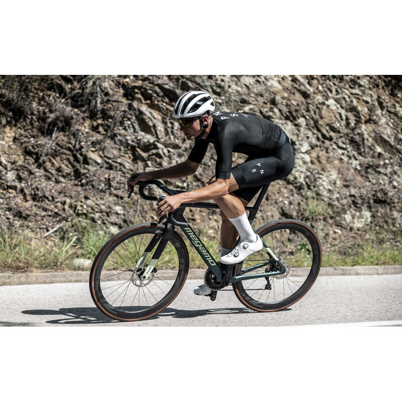Megamo Bici da corsa MEGAMO PULSE 05 ULTEGRA Di2 ruote ZIPP 303 S carbon 2025