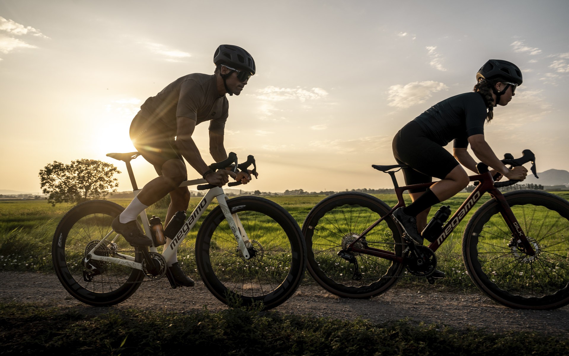 Gravel bike MEGAMO SILK 08 carbon superlight GRX 2x12v 2025 - Foto 19 di 55