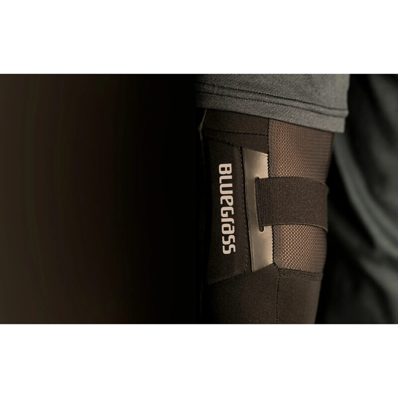 Bluegrass Eagle Gomitiere MTB BLUEGRASS AURA CORE ELBOW