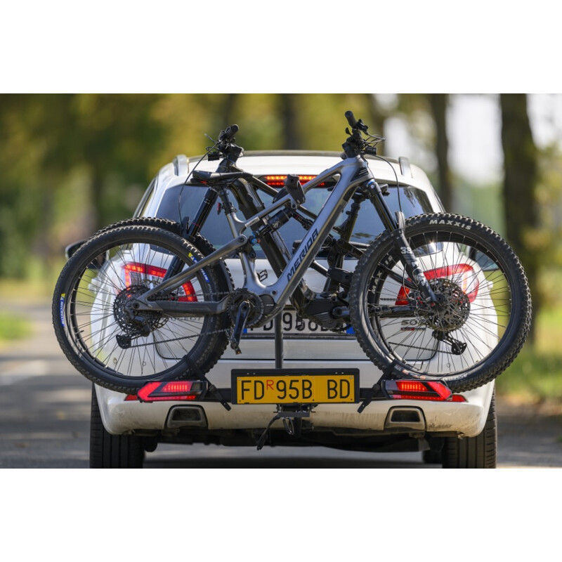 MENABO' Portabici da Gancio Traino Menabo Orbit 3 LED Richiudibile 3 Bici 70kg