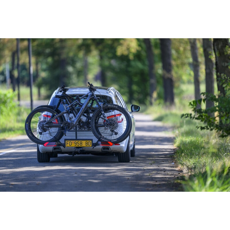 MENABO' Portabici da Gancio Traino Menabo Orbit 3 LED Richiudibile 3 Bici 70kg